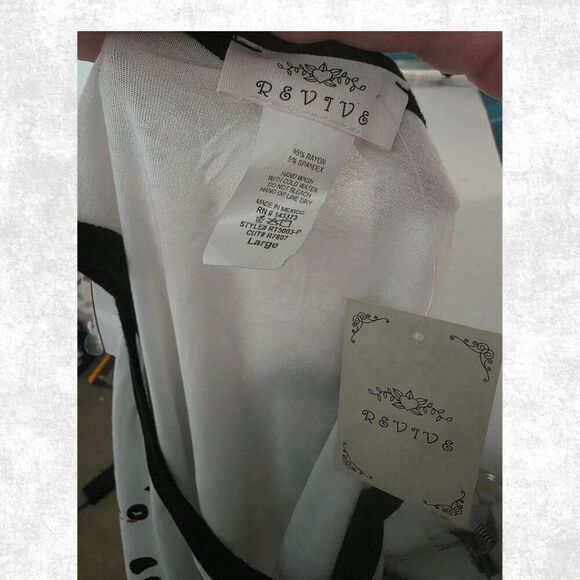 Revive KAWAII Panda Face Tank Top – Size Large - Picture 6 of 6